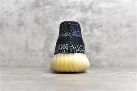 can employees wear fake shoes